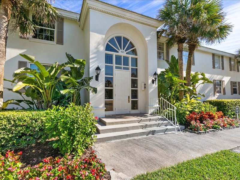 gallery images of property listing