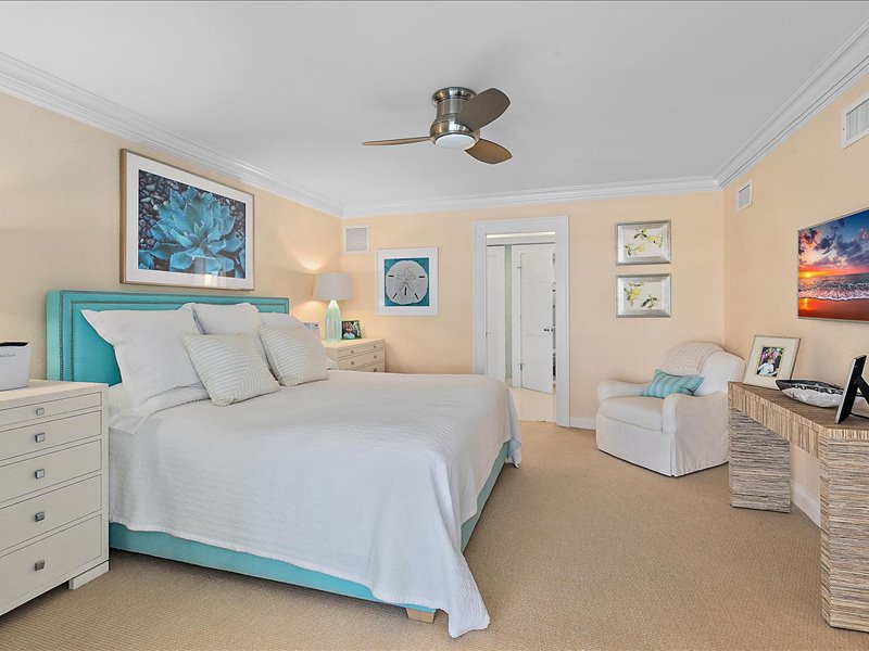 gallery images of property listing