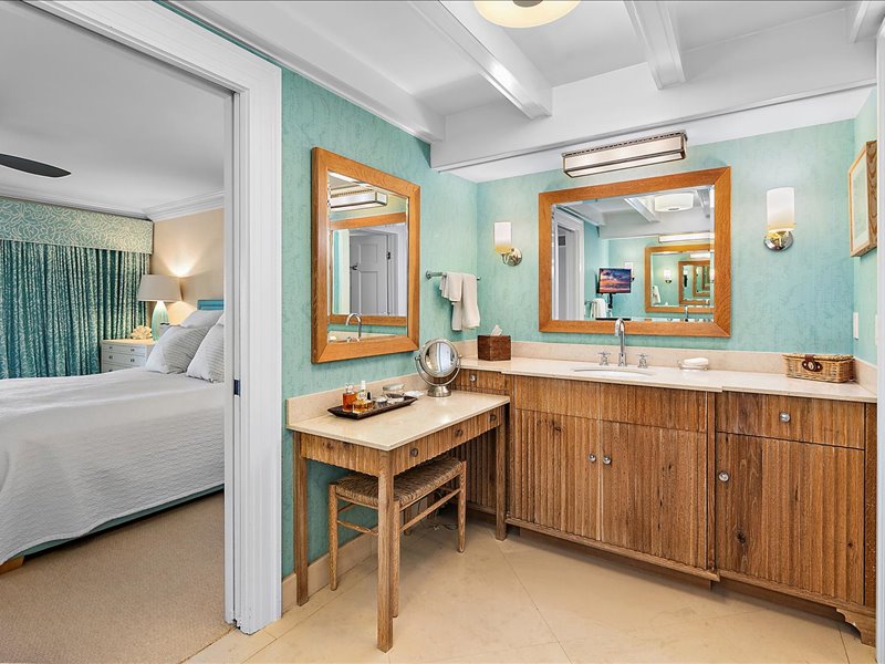 gallery images of property listing