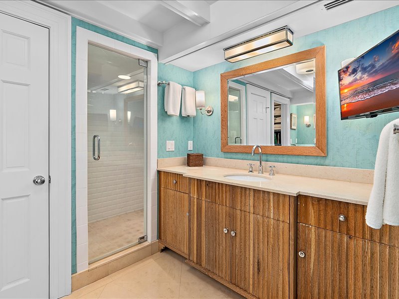 gallery images of property listing
