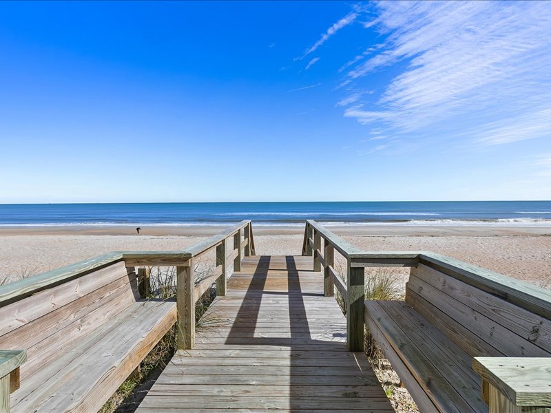 gallery images of property listing