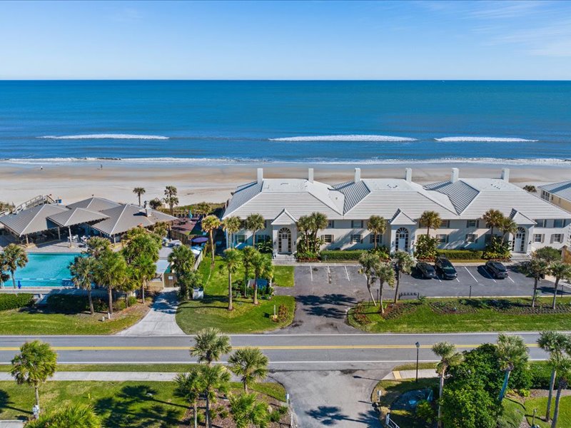 gallery images of property listing