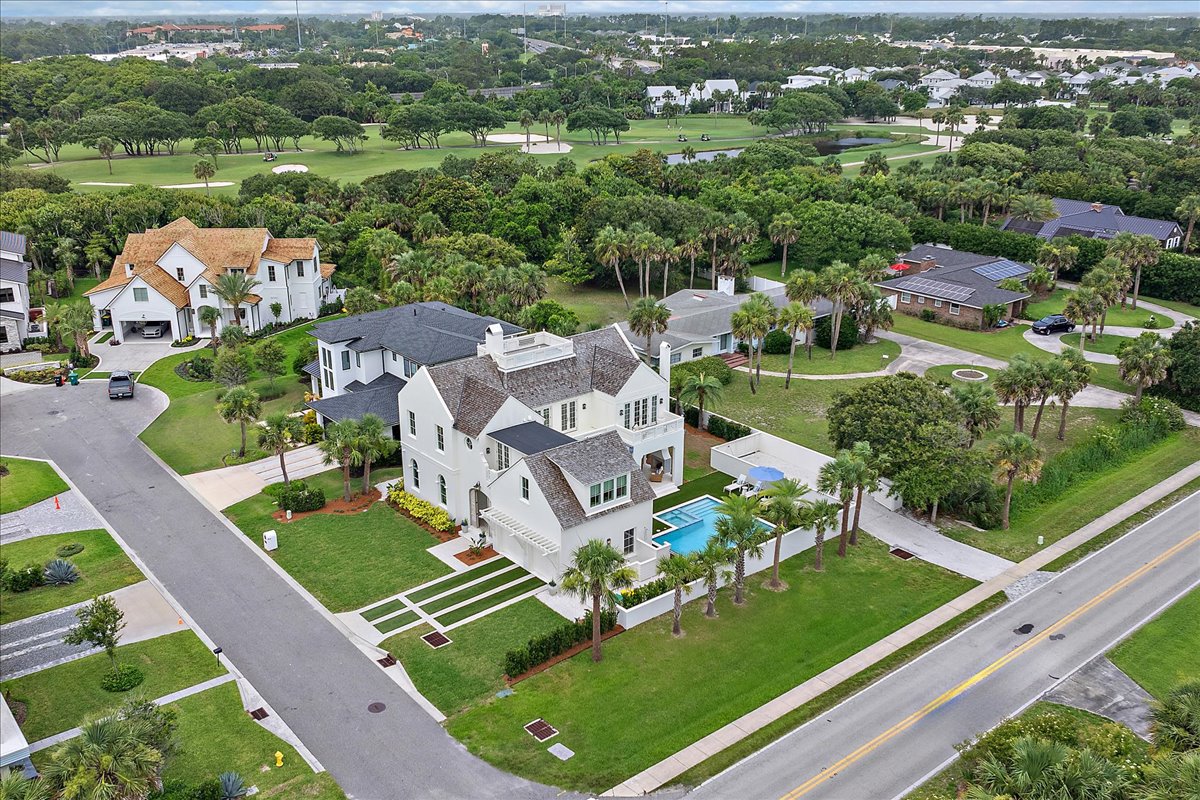 gallery images of property listing