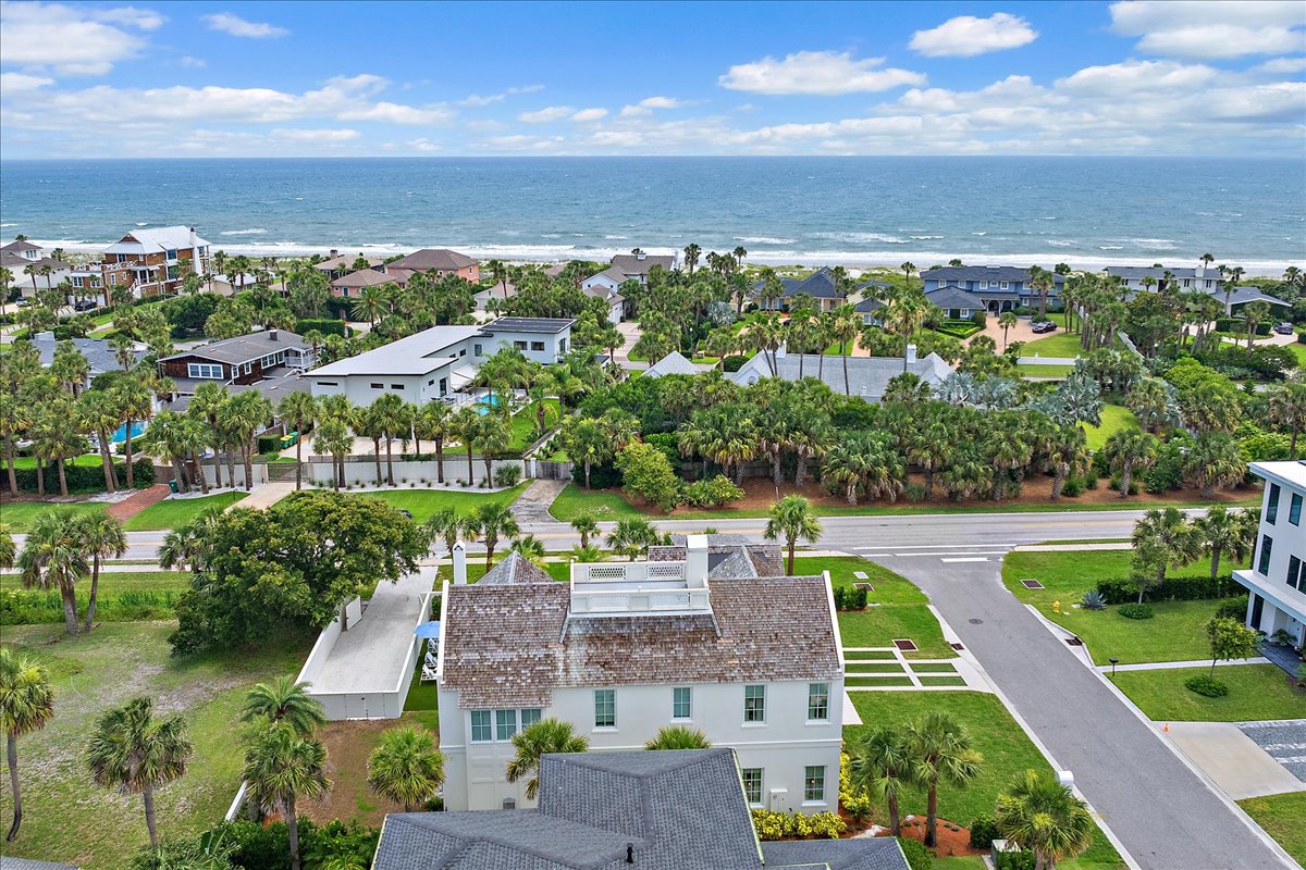 gallery images of property listing