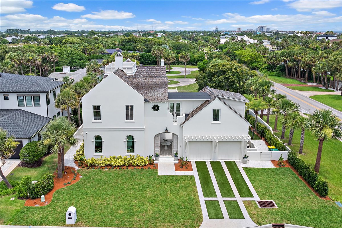 gallery images of property listing