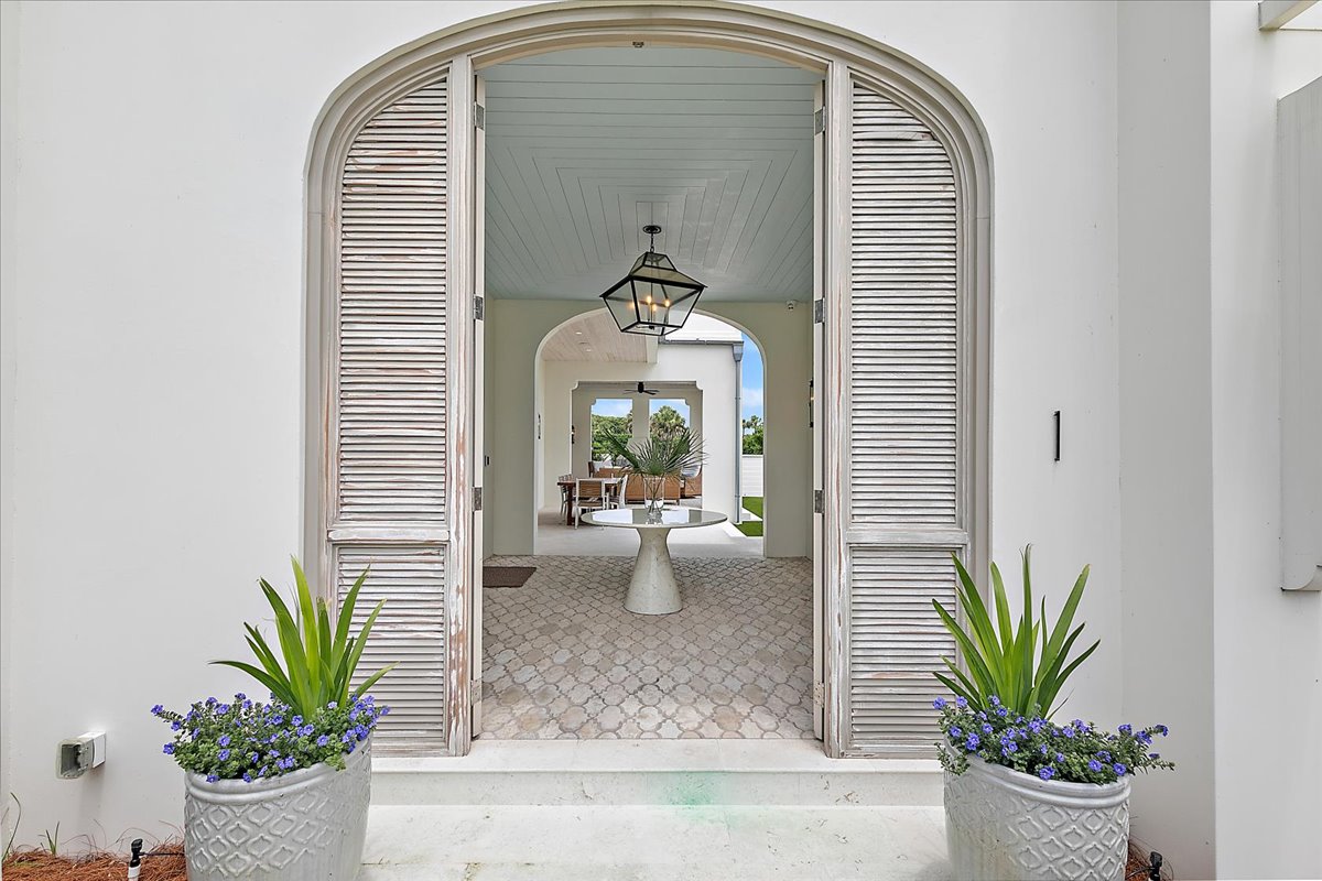 gallery images of property listing