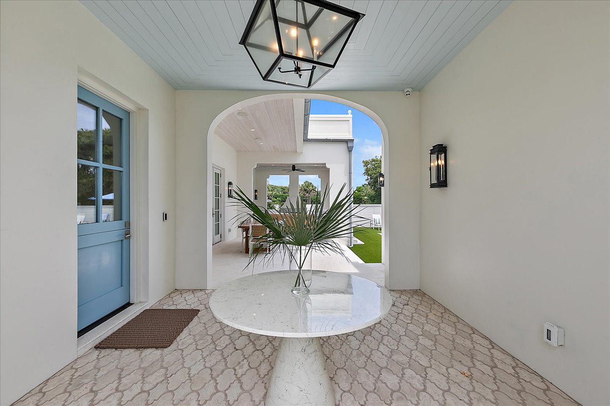 gallery images of property listing