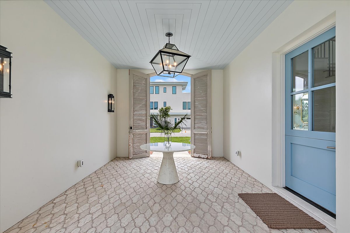 gallery images of property listing
