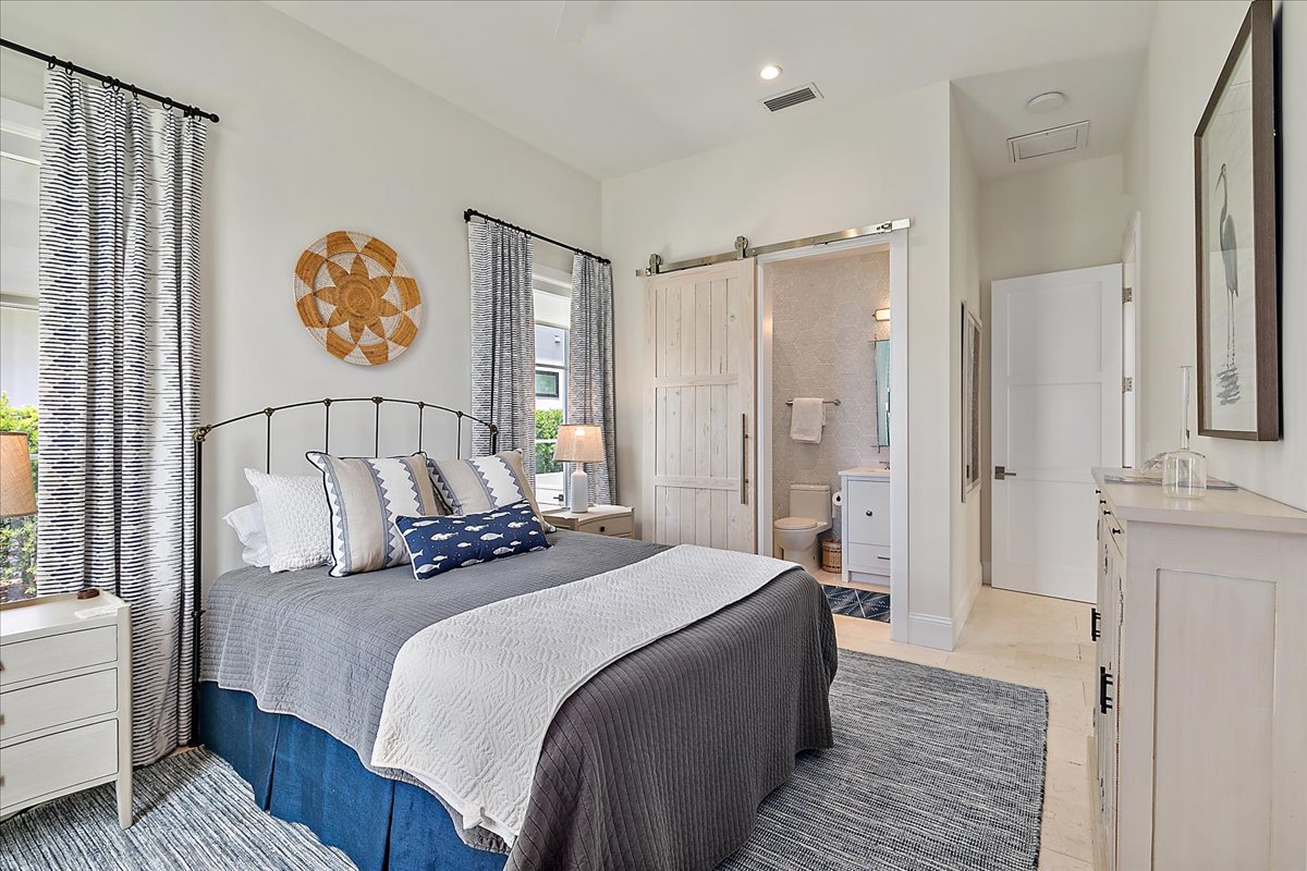 gallery images of property listing