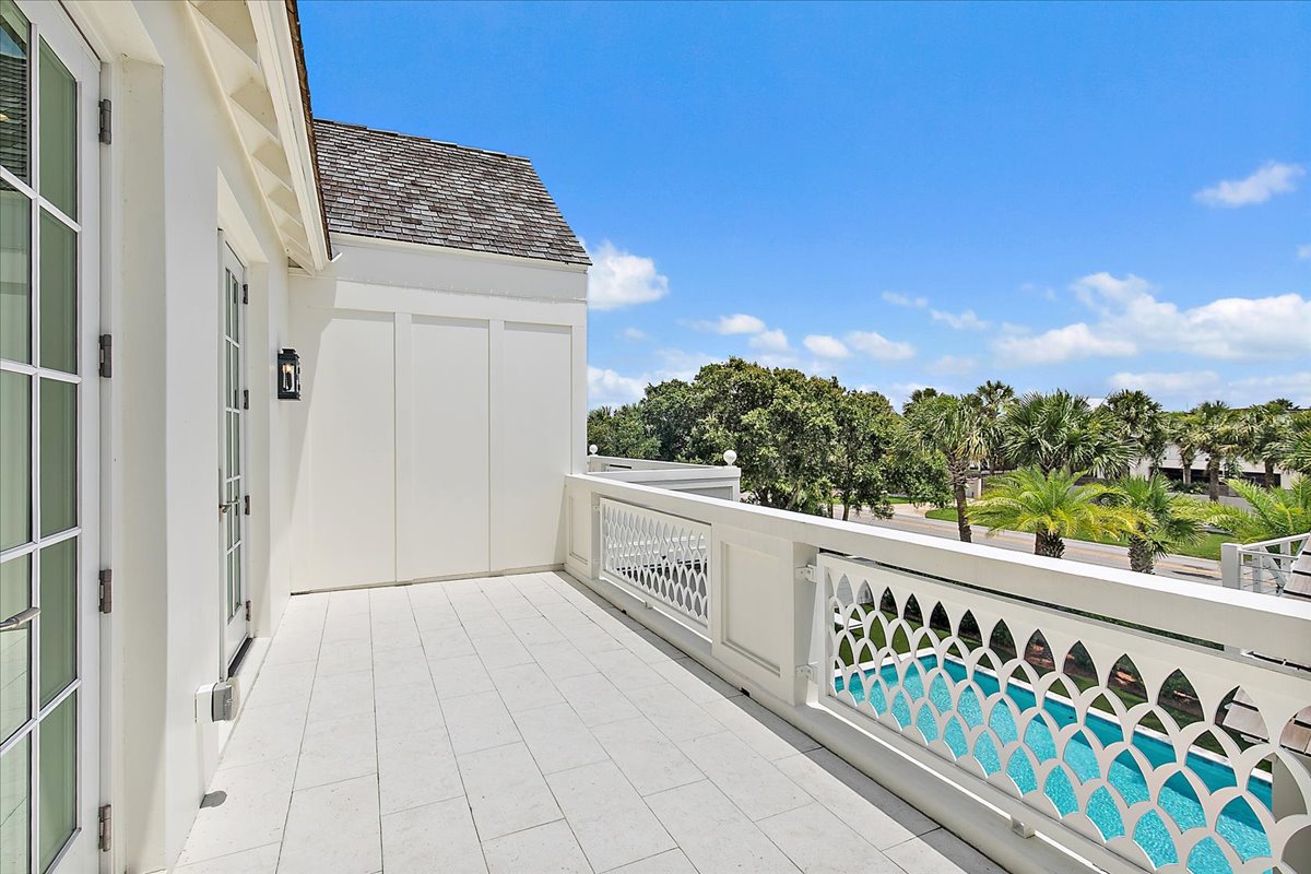 gallery images of property listing