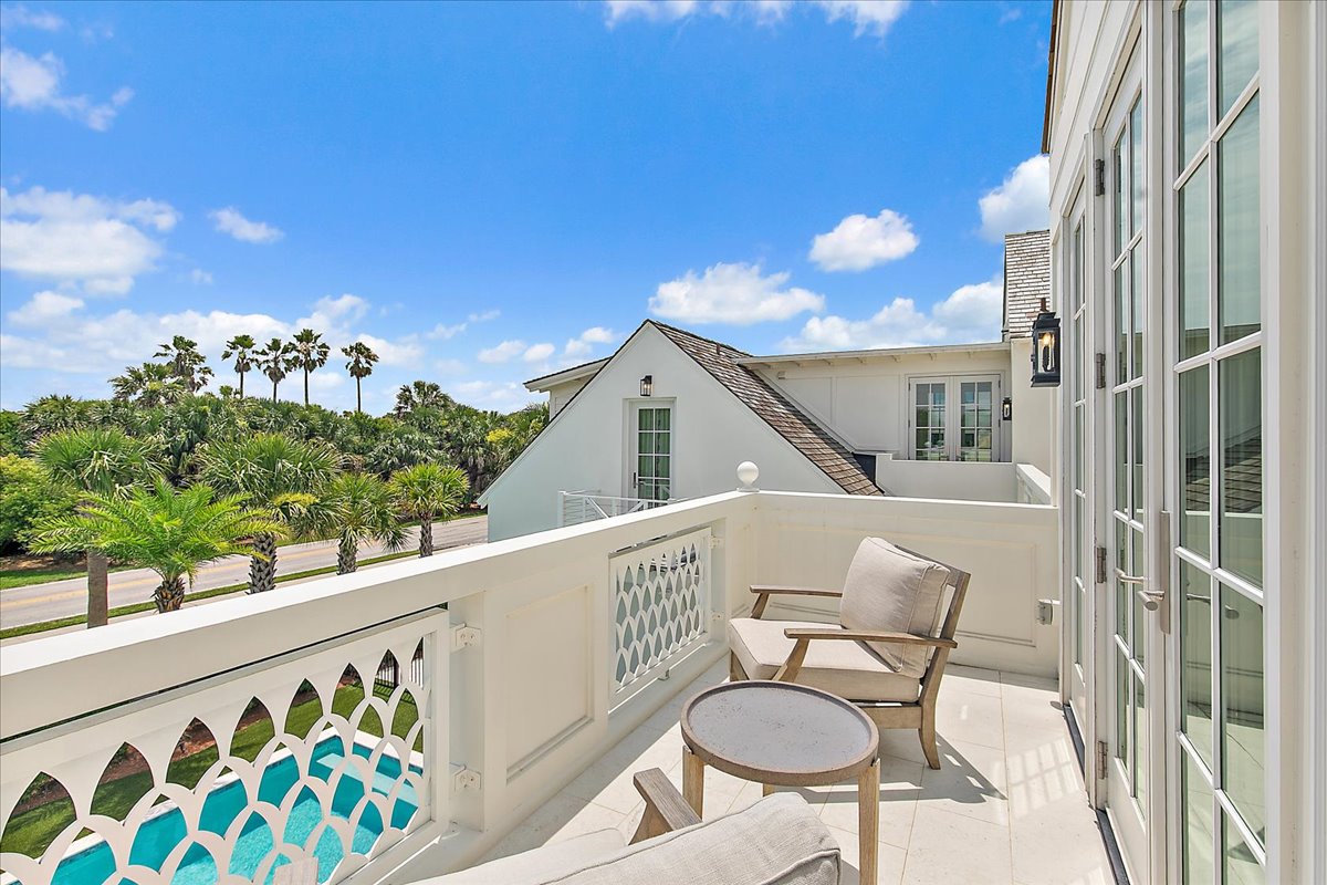 gallery images of property listing