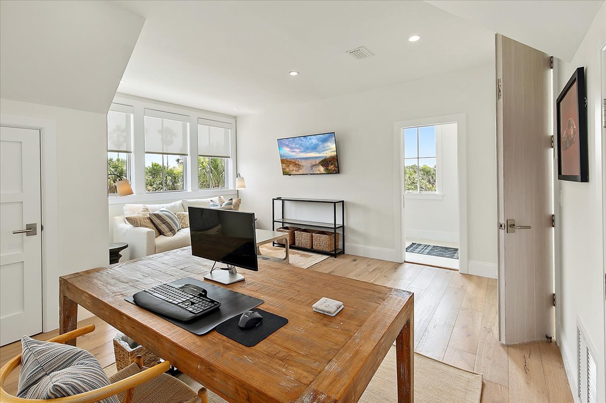 gallery images of property listing