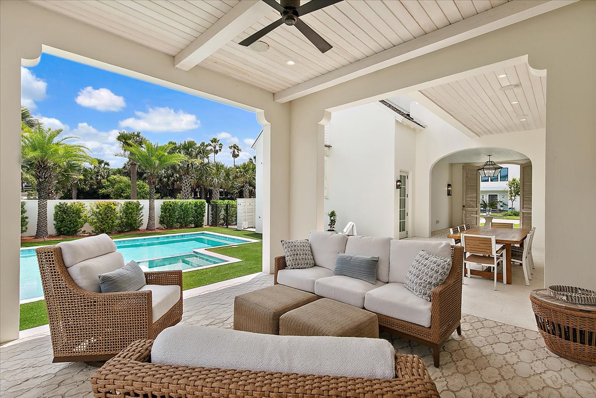 gallery images of property listing