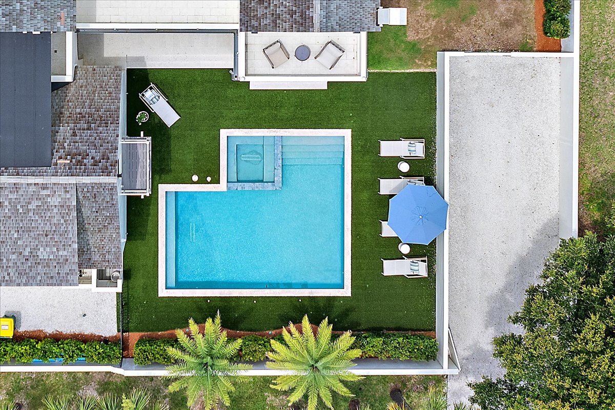 gallery images of property listing