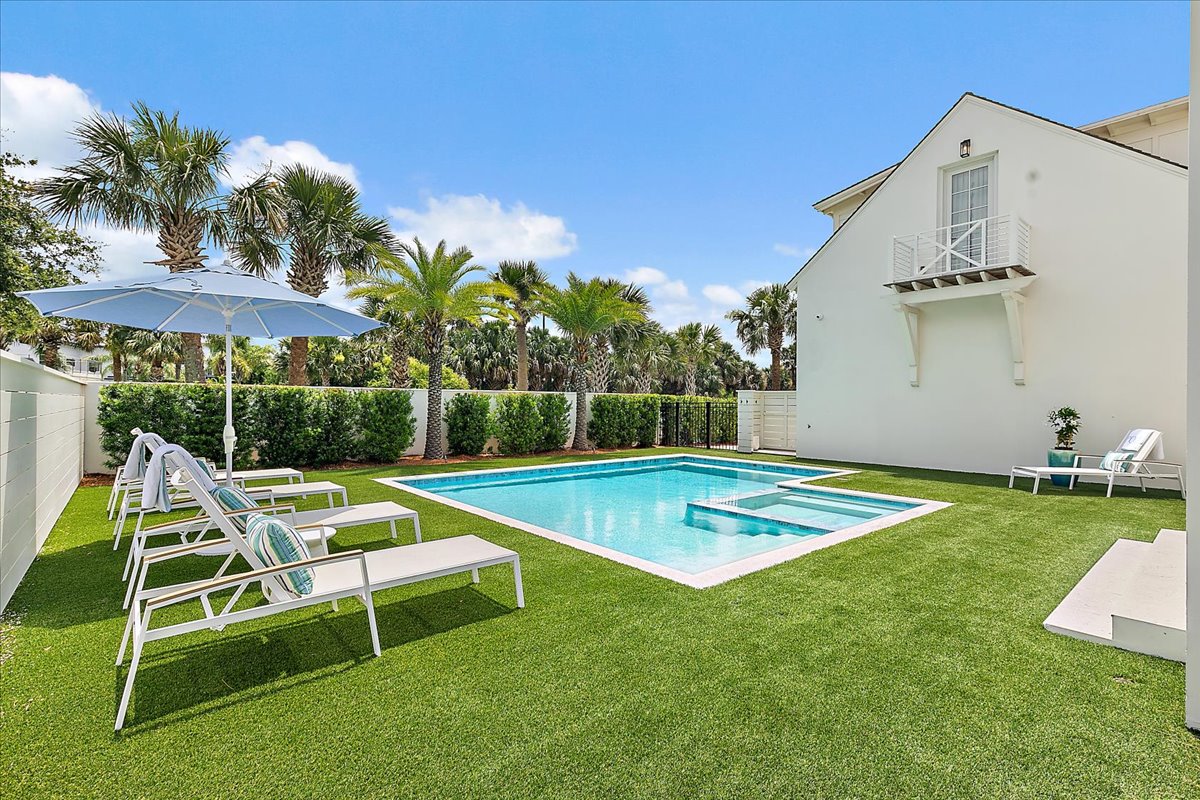 gallery images of property listing