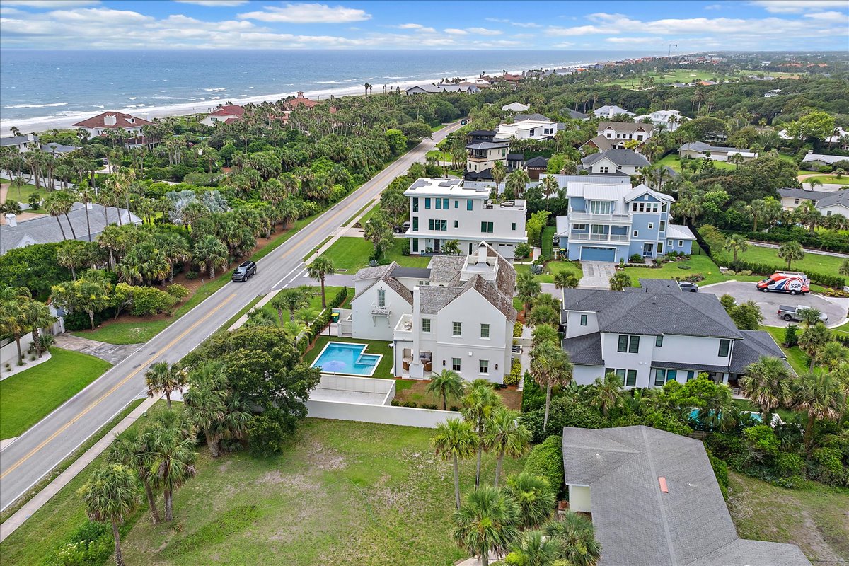 gallery images of property listing