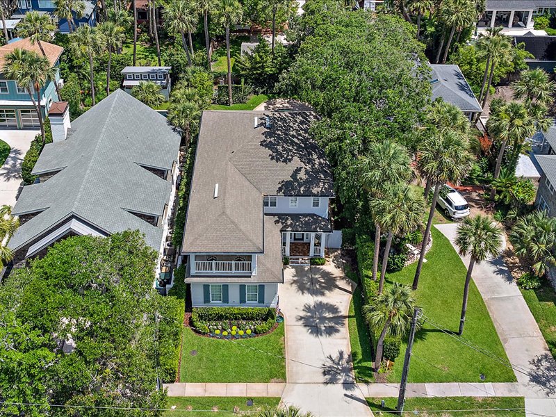 gallery images of property listing
