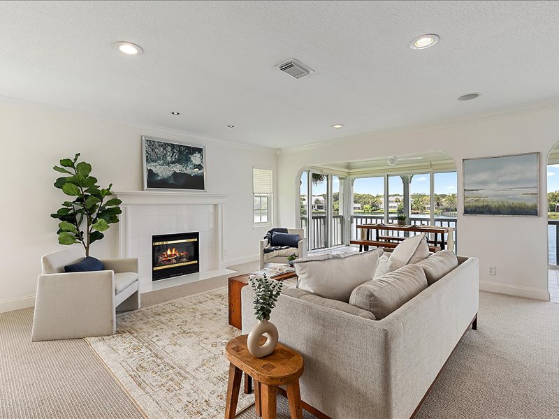 gallery images of property listing