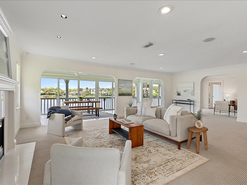 gallery images of property listing