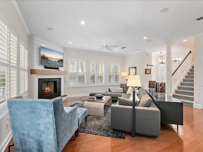 gallery images of property listing