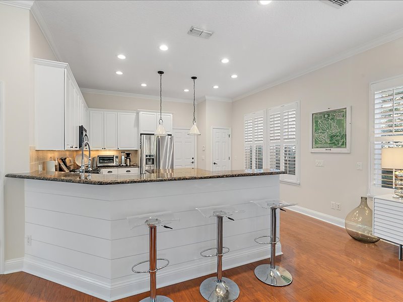 gallery images of property listing