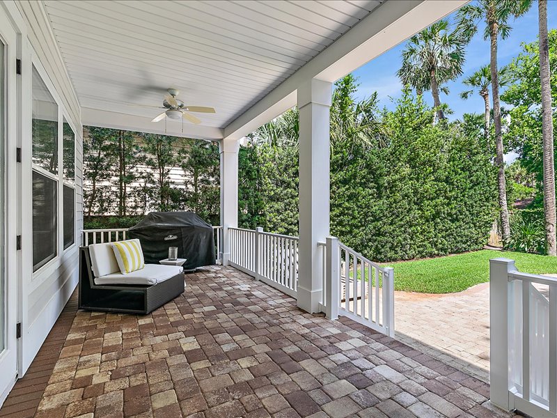 gallery images of property listing