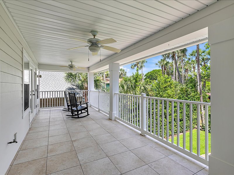 gallery images of property listing
