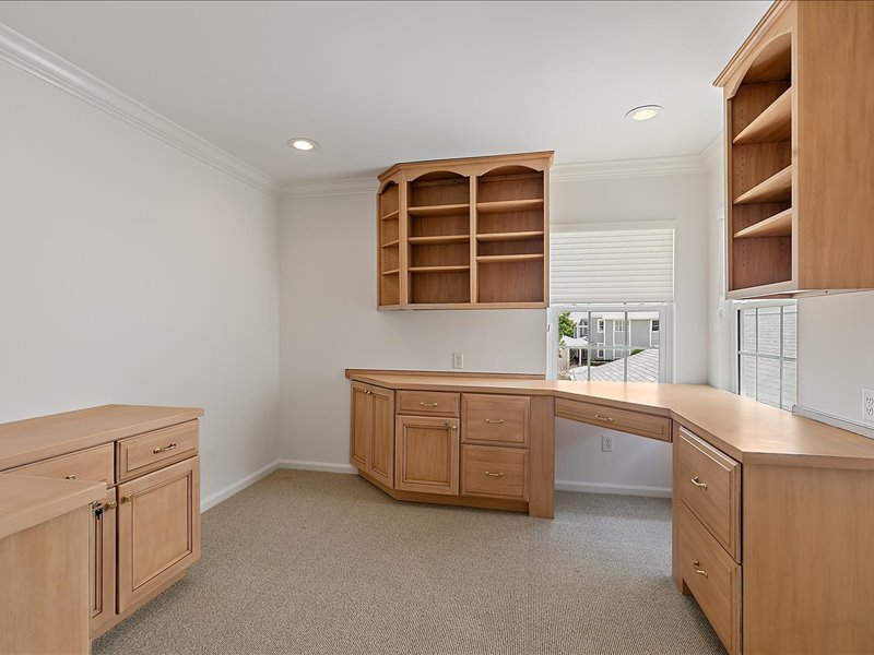 gallery images of property listing