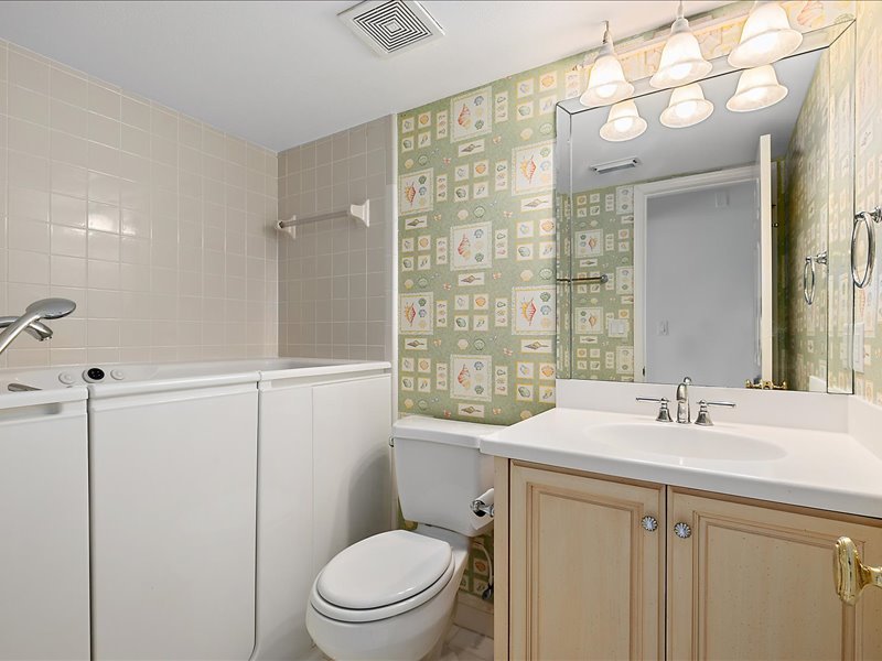 gallery images of property listing