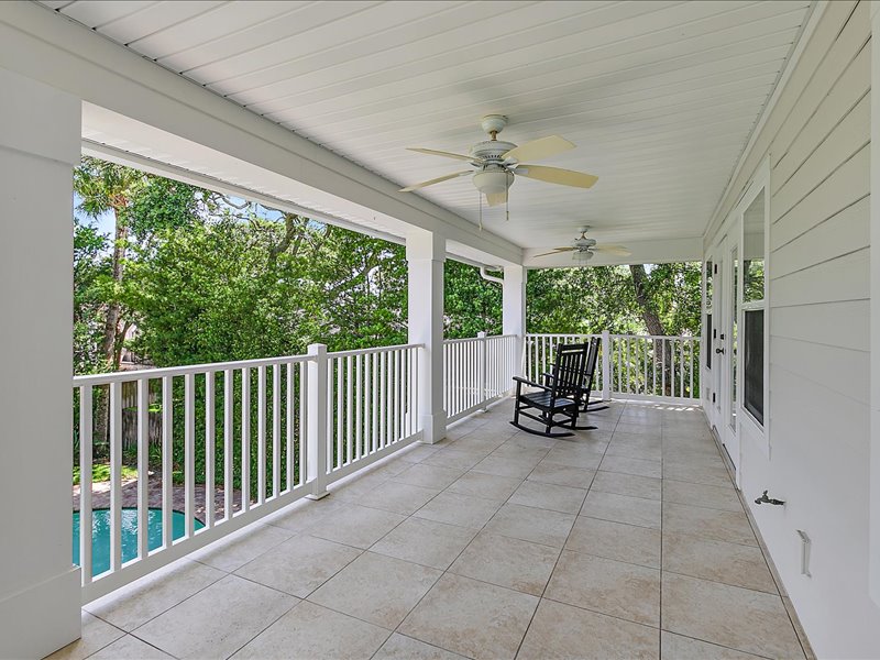 gallery images of property listing