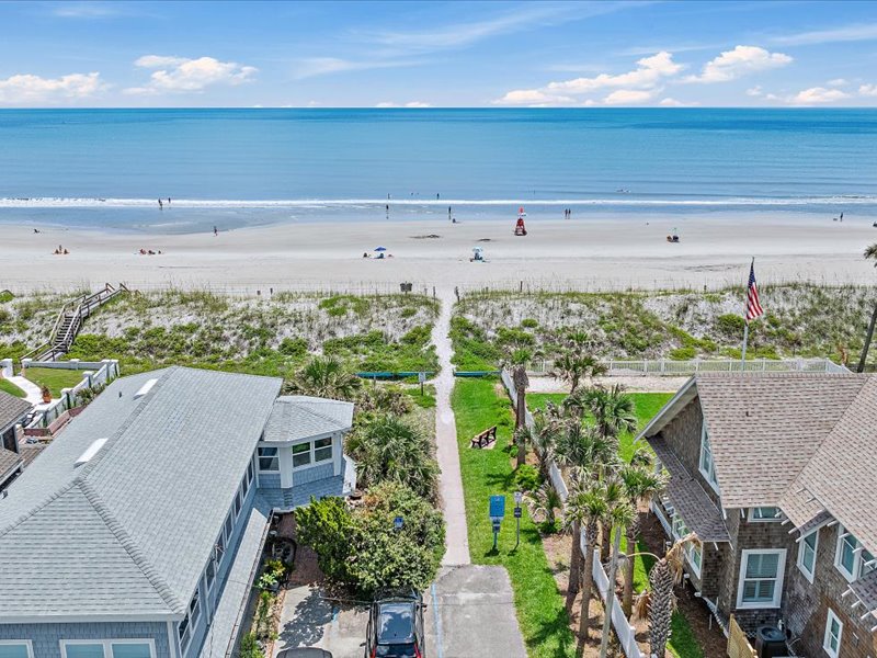 gallery images of property listing