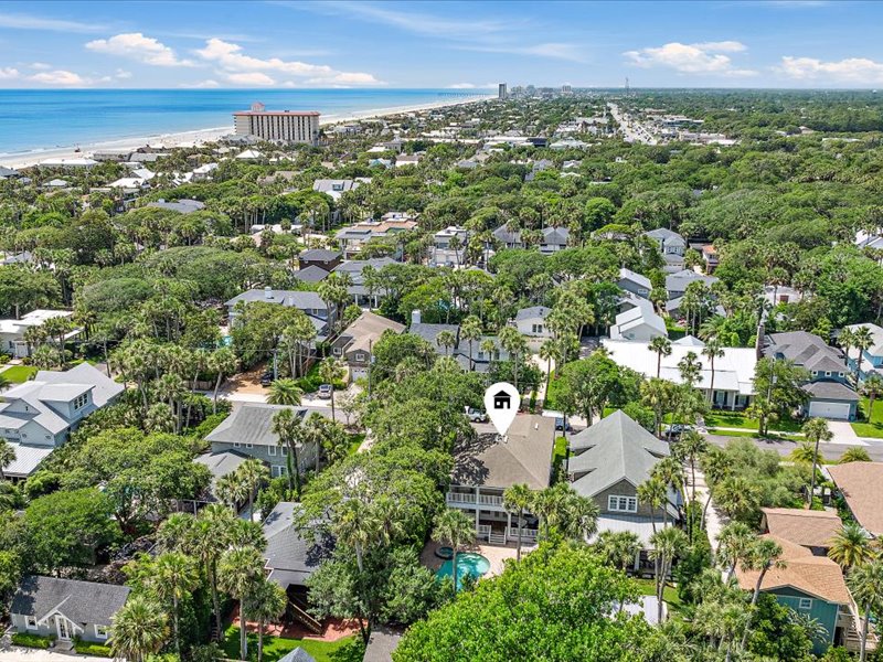 gallery images of property listing