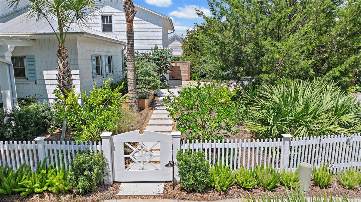 gallery images of property listing