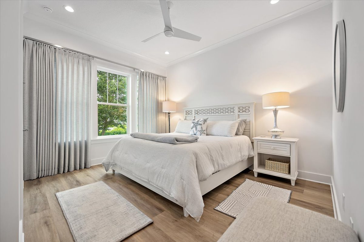 gallery images of property listing
