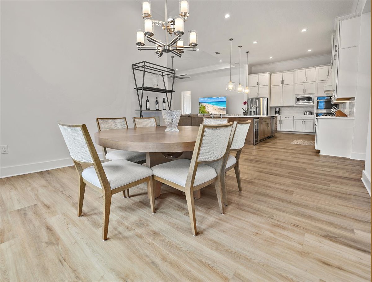 gallery images of property listing
