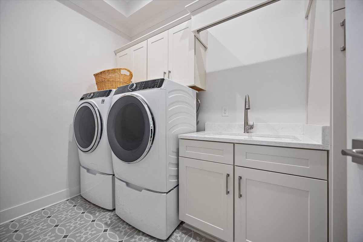 gallery images of property listing