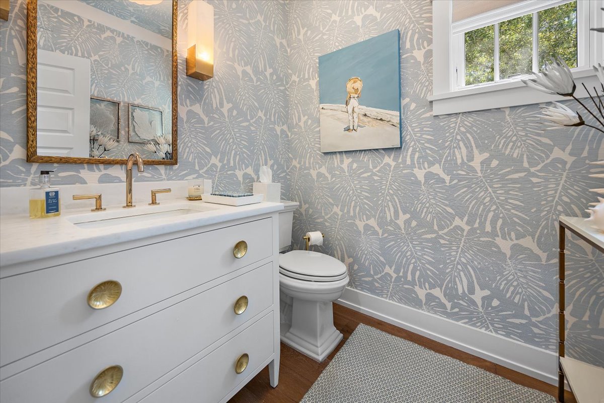 gallery images of property listing