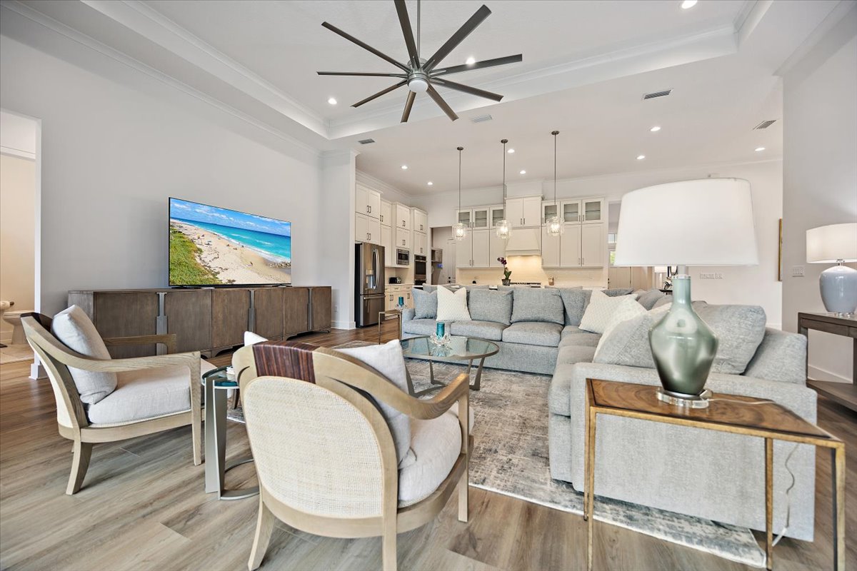 gallery images of property listing
