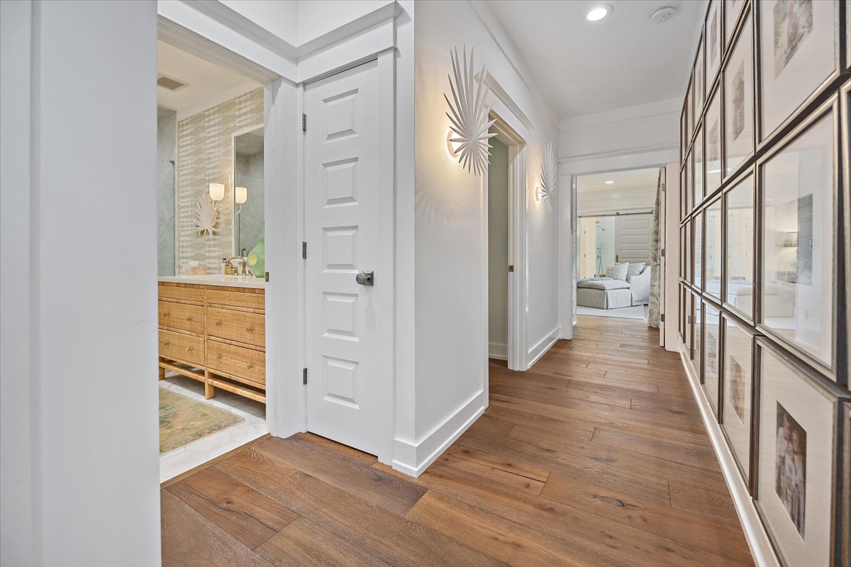 gallery images of property listing