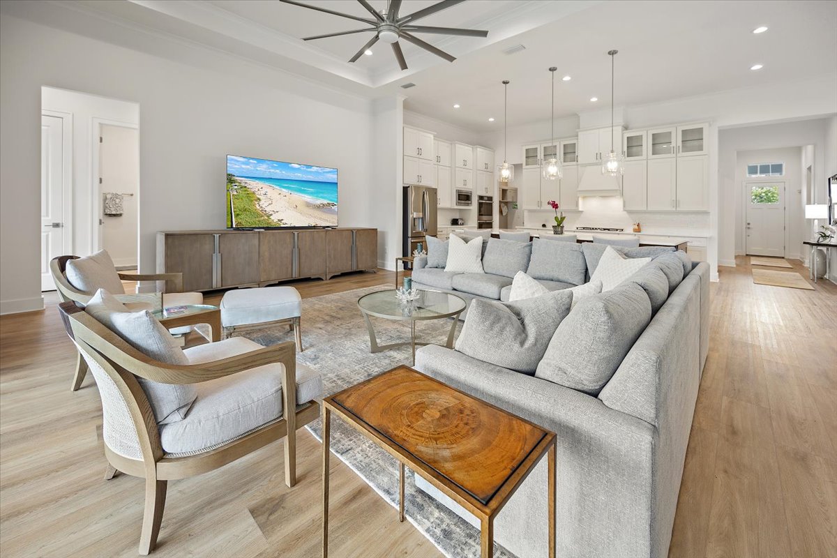 gallery images of property listing