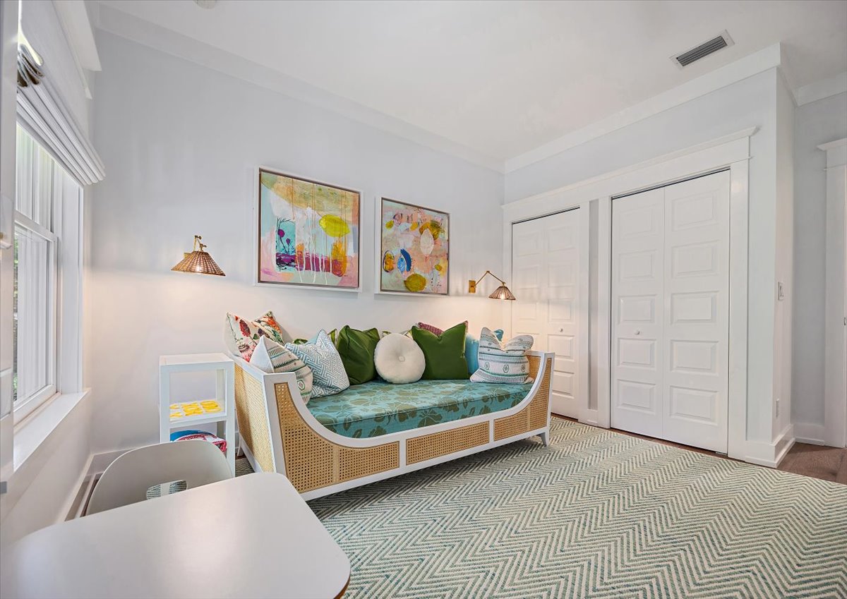 gallery images of property listing