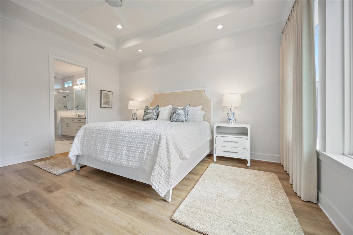gallery images of property listing