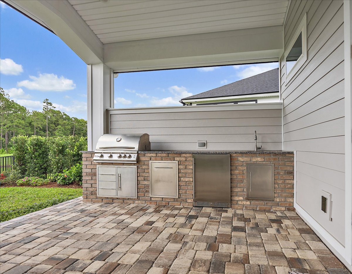 gallery images of property listing