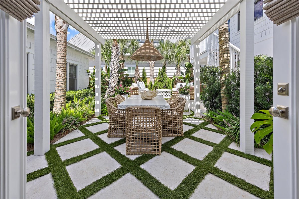 gallery images of property listing