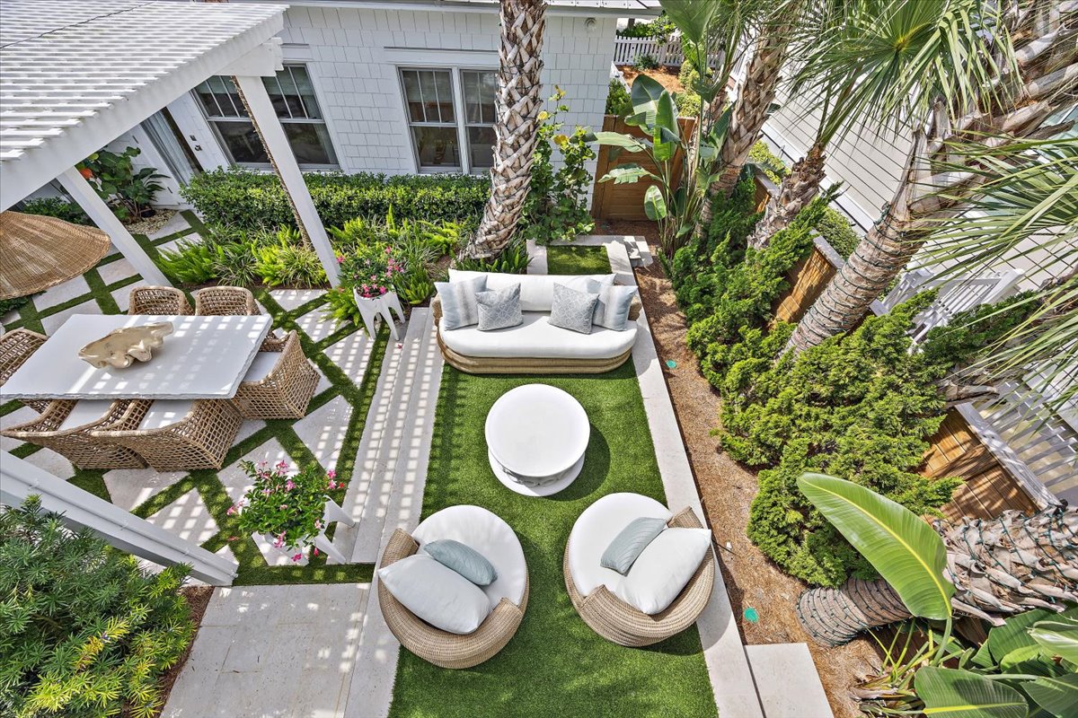 gallery images of property listing