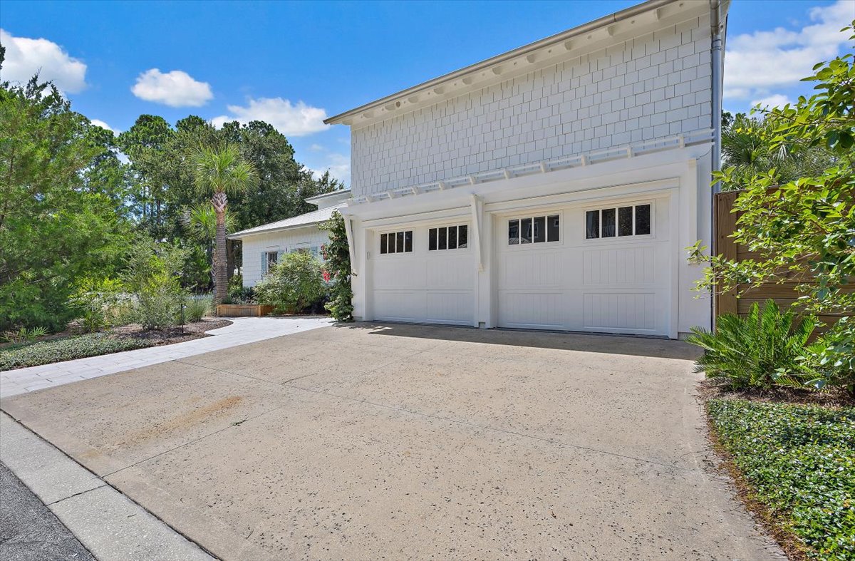 gallery images of property listing