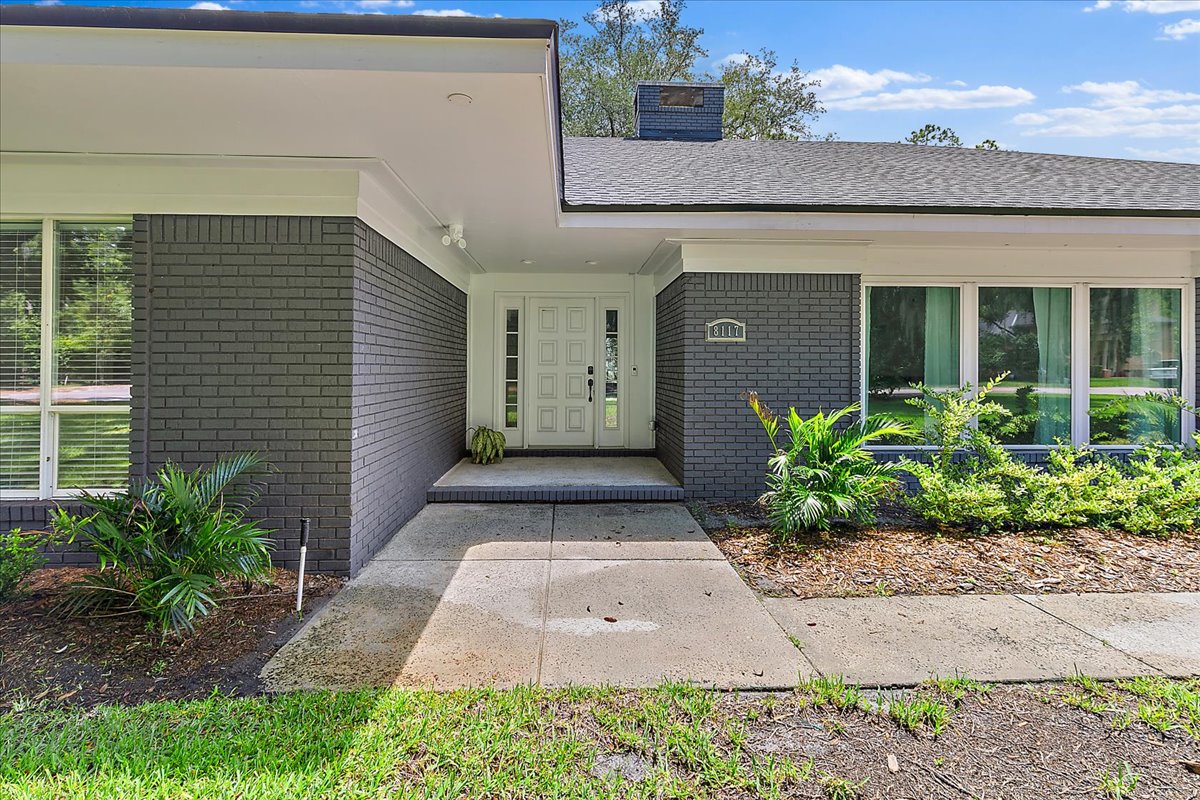 gallery images of property listing