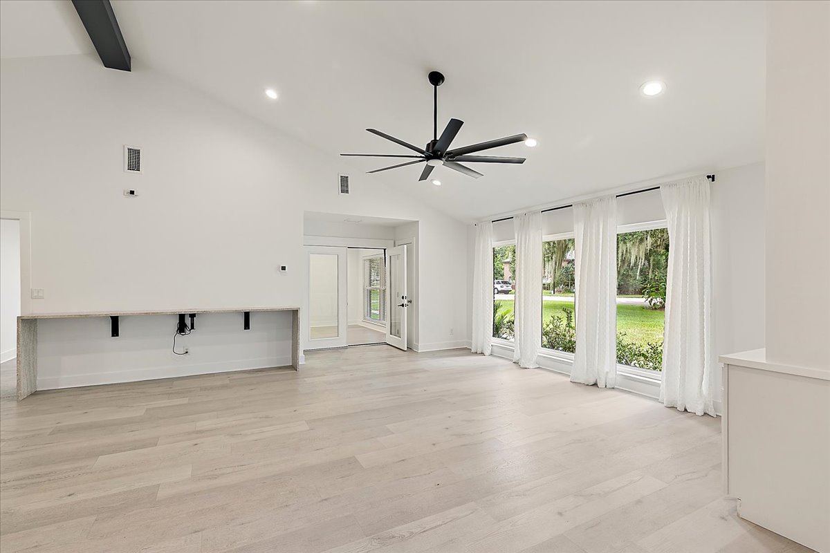 gallery images of property listing