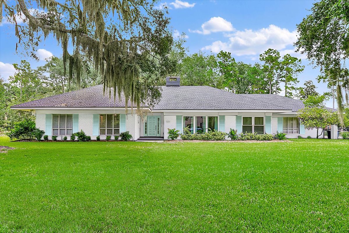 gallery images of property listing