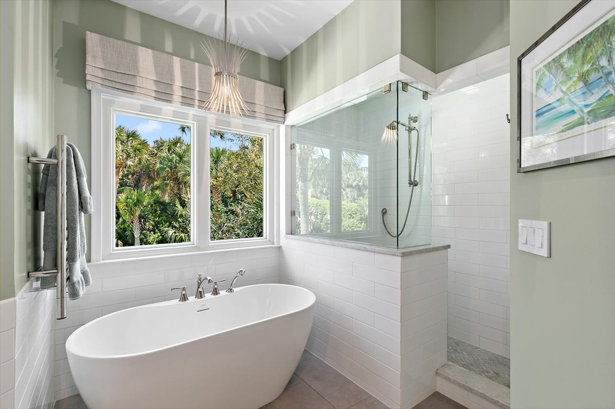 gallery images of property listing